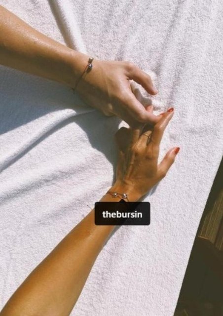 Hande Erçel'in Merhum Annesi Aylin Erçel'e Tatlı Övgüsü telefonda duvar kağıdı olarak resim