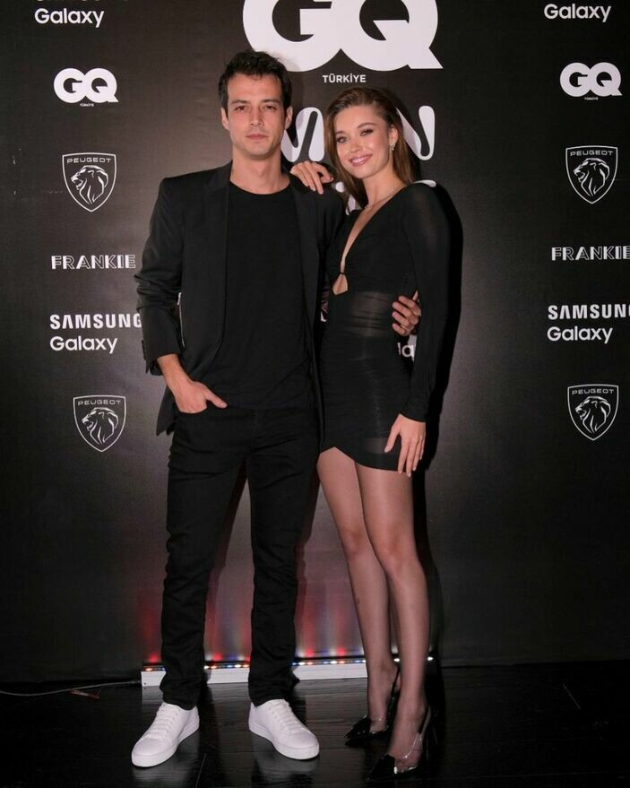 Afra Saraçoğlu ve Mert Yazıcıoğlu ayrıldı