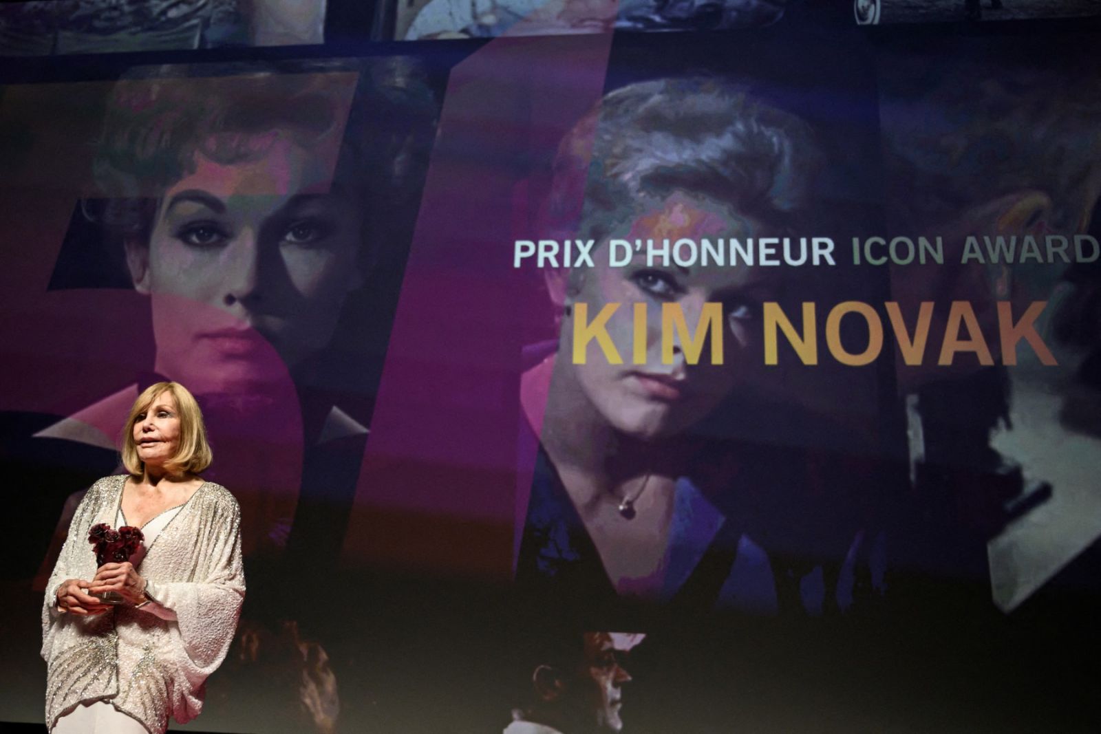 Kim Novak Sydney Sweeney Photo by LOIC VENANCE / AFP