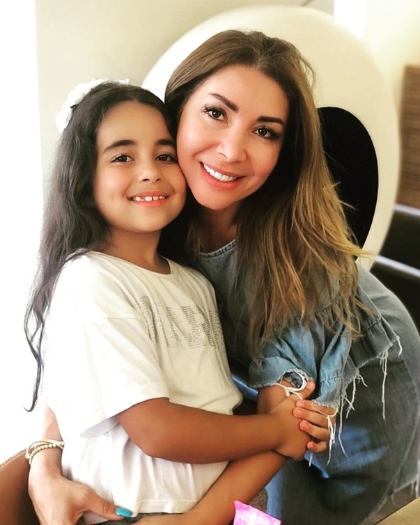 who is Aline Khalaf and picture of her daughter