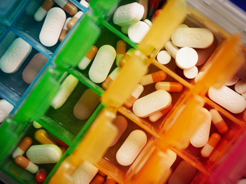 طبيب البوابة: احذروا هذه الأدوية تحفز نمو السرطان