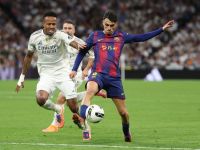 بعد طرده في الكلاسيكو.. إصابة عضلية تبعد بيدري عن 3 مباريات حاسمة (Photo by Oscar DEL POZO / AFP) بعد طرده في الكلاسيكو.. إصابة عضلية تبعد بيدري عن 3 مباريات حاسمة