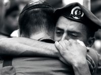 لا تفوت: مشاهد لانتشال رفات الجنود من قلب الأنفاق لا تفوت: مشاهد لانتشال رفات الجنود من قلب الأنفاق