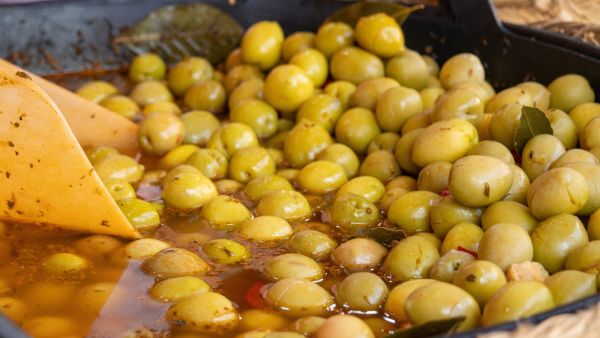 طريقة كبس الزيتون الأخضر طريقة كبس الزيتون الأخضر