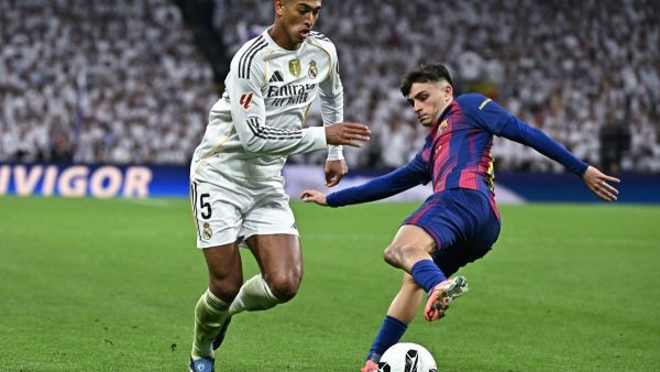 بيلينجهام يحتفل بكسر عقدة برشلونة: "انتصار مهم جدًا لنا" (Photo by JAVIER SORIANO / AFP) بيلينجهام يحتفل بكسر عقدة برشلونة: "انتصار مهم جدًا لنا"